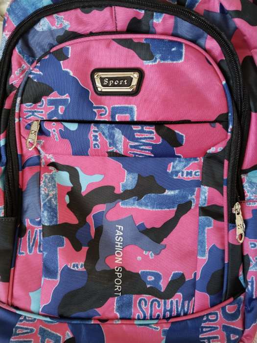 Фотография покупателя товара Рюкзак школьный на молнии, с карманами, размер 32×14×47 см, розовый/голубой - Фото 3