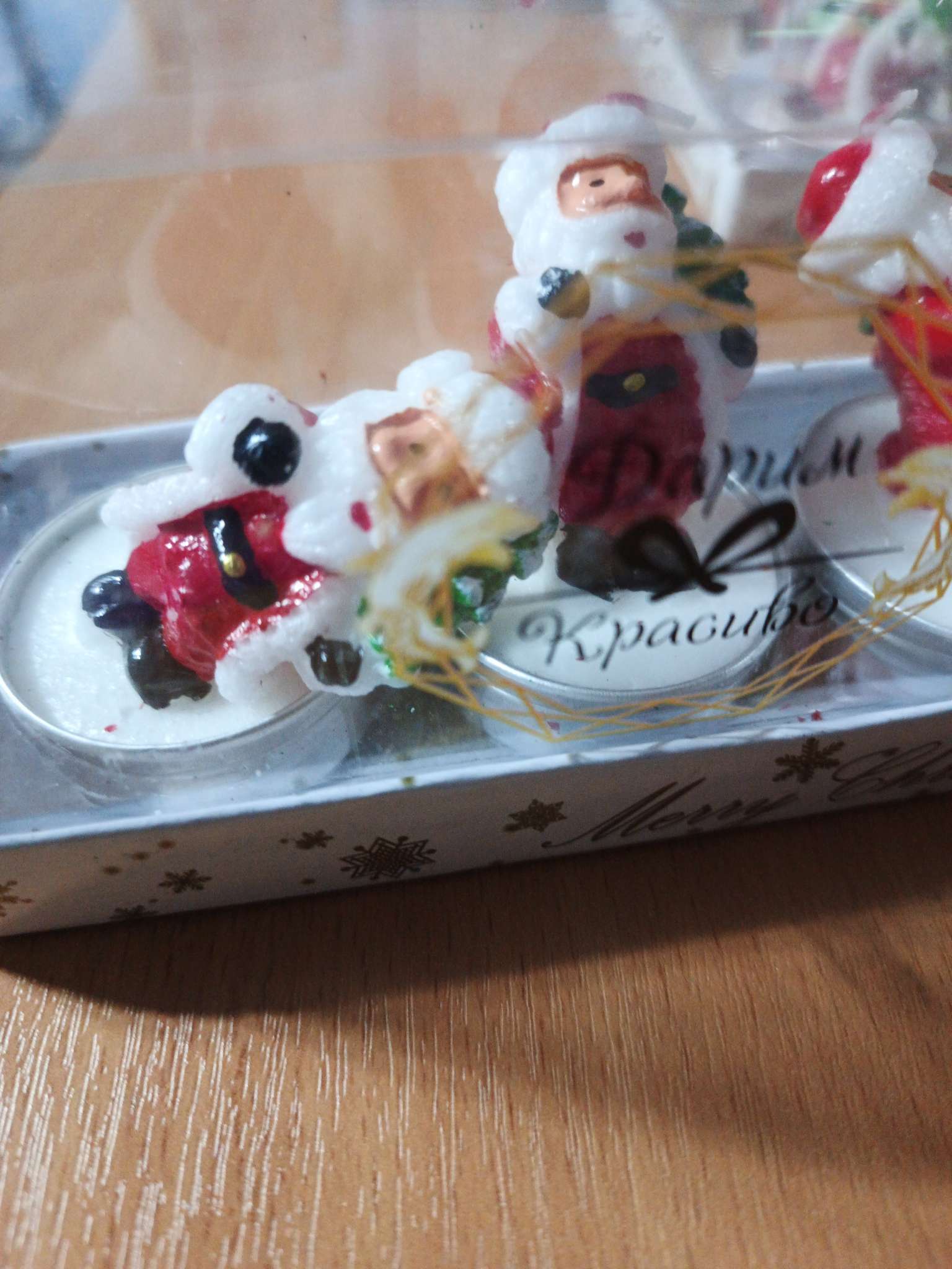 Фотография покупателя товара Набор свечей новогодних «Дед мороз с ёлкой», 4×6 см, 3 шт. - Фото 11