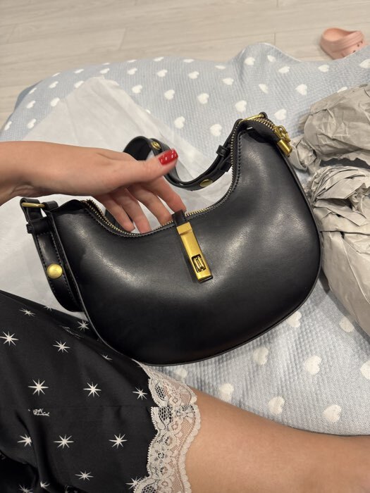 Фотография покупателя товара Сумка женская багет TEXTURA на молнии, 24×6×14 см, чёрная - Фото 1