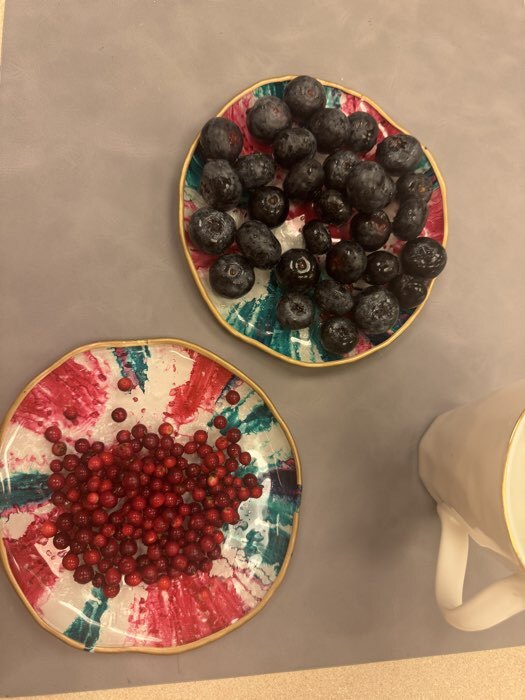 Фотография покупателя товара Тарелка Доляна Magro, d=24 см, стекло, бирюзово-розовая - Фото 2