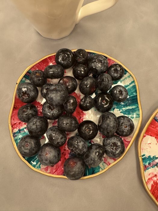 Фотография покупателя товара Тарелка Доляна Magro, d=24 см, стекло, бирюзово-розовая - Фото 4