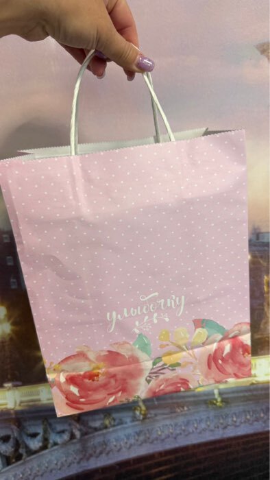 Фотография покупателя товара Пакет подарочный крафт «Праздник» 22×12×27 см - Фото 1