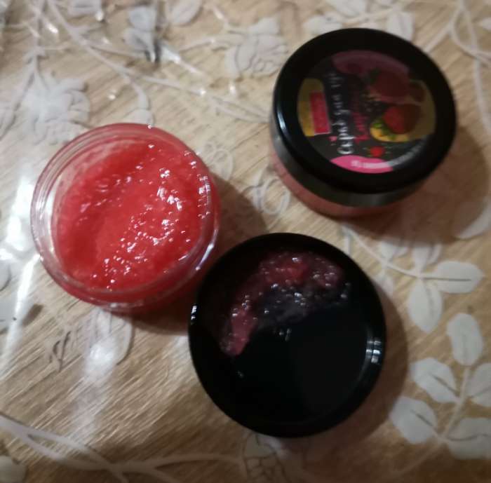 Фотография покупателя товара УЦЕНКА Скраб для губ «Клубника», 10 г - Фото 20