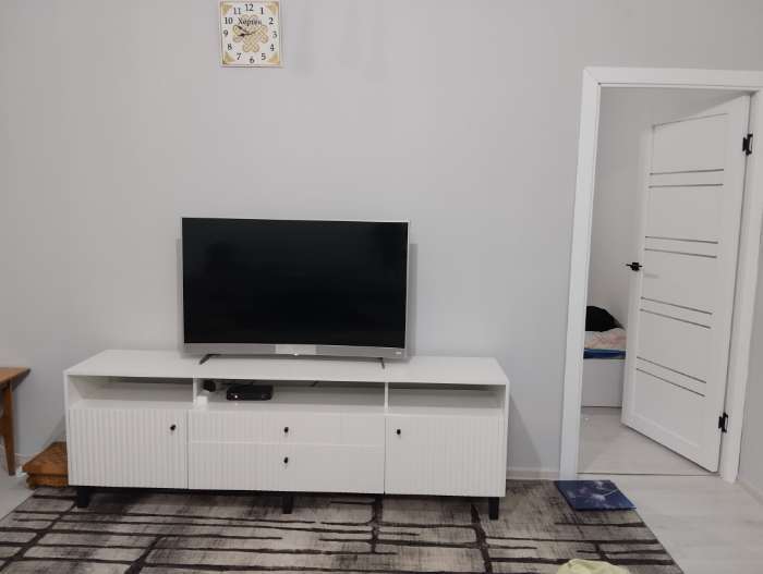 Фотография покупателя товара Тумба под ТВ «Оливия», 2000×426×668 мм, цвет белый / белый глянец - Фото 1