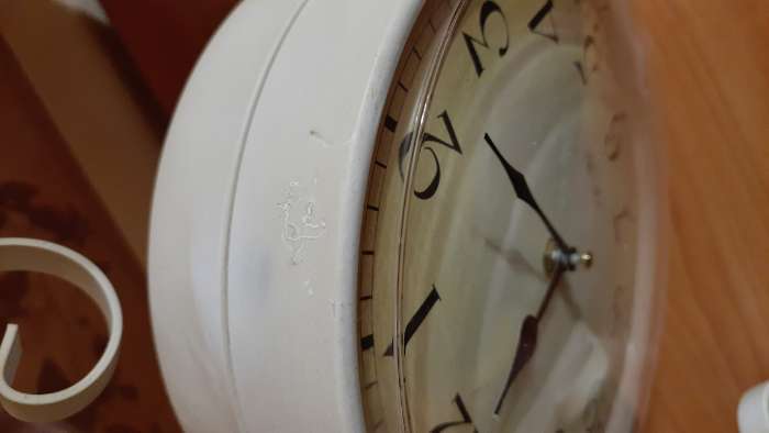 Фотография покупателя товара Часы настенные двусторонние, на подвесе "Мерано", дискретный ход, d-24 см, 46 х 29 см, 1 АА