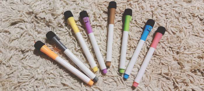 Фотография покупателя товара Маркеры с магнитом, цветные, на водной основе, набор — 8 шт. - Фото 5