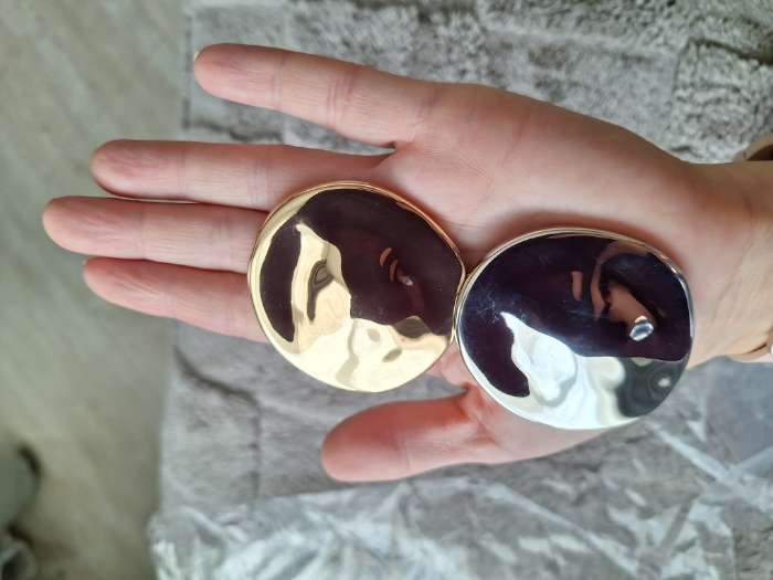 Фотография покупателя товара Брошь «Декоративная пуговица» набор 2 шт., цвет золото и серебро - Фото 1