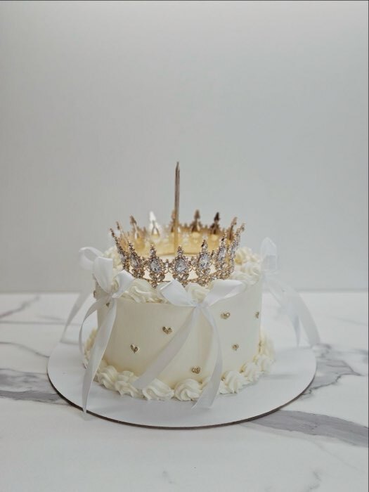 Фотография покупателя товара Свечи в торт витые с подставкой, 6 шт., 11 см, шампань - Фото 1