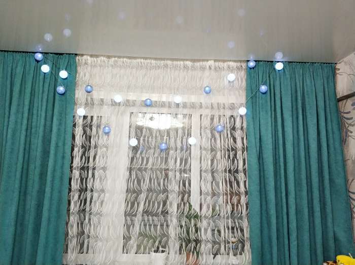 Фотография покупателя товара Гирлянда «Нить» 5 м с насадками «Клубки снежные», IP20, прозрачная нить, 20 LED, свечение белое, 220 В