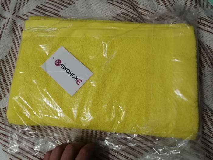 Фотография покупателя товара Полотенце махровое «Экономь и Я», 35х60 см, цвет солнечный жёлтый - Фото 2