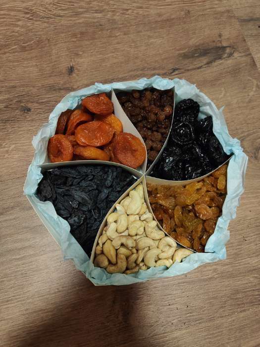 Фотография покупателя товара Коробка кондитерская, упаковка, «Вдохновляй красотой», 23×20×4 см - Фото 2