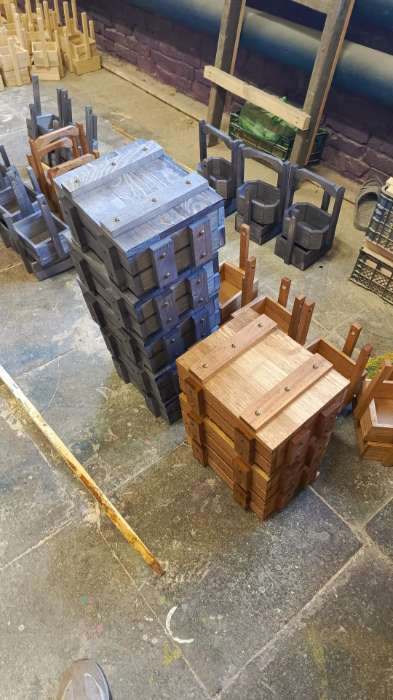 Фотография покупателя товара Гвозди ТУНДРА, декоративные, обивочные, 11×17 мм, античная бронза, 500 шт. - Фото 2