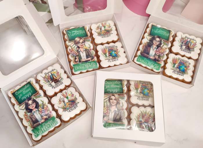 Фотография покупателя товара Коробка самосборная, белая, с окном, 16×16×3 см - Фото 2