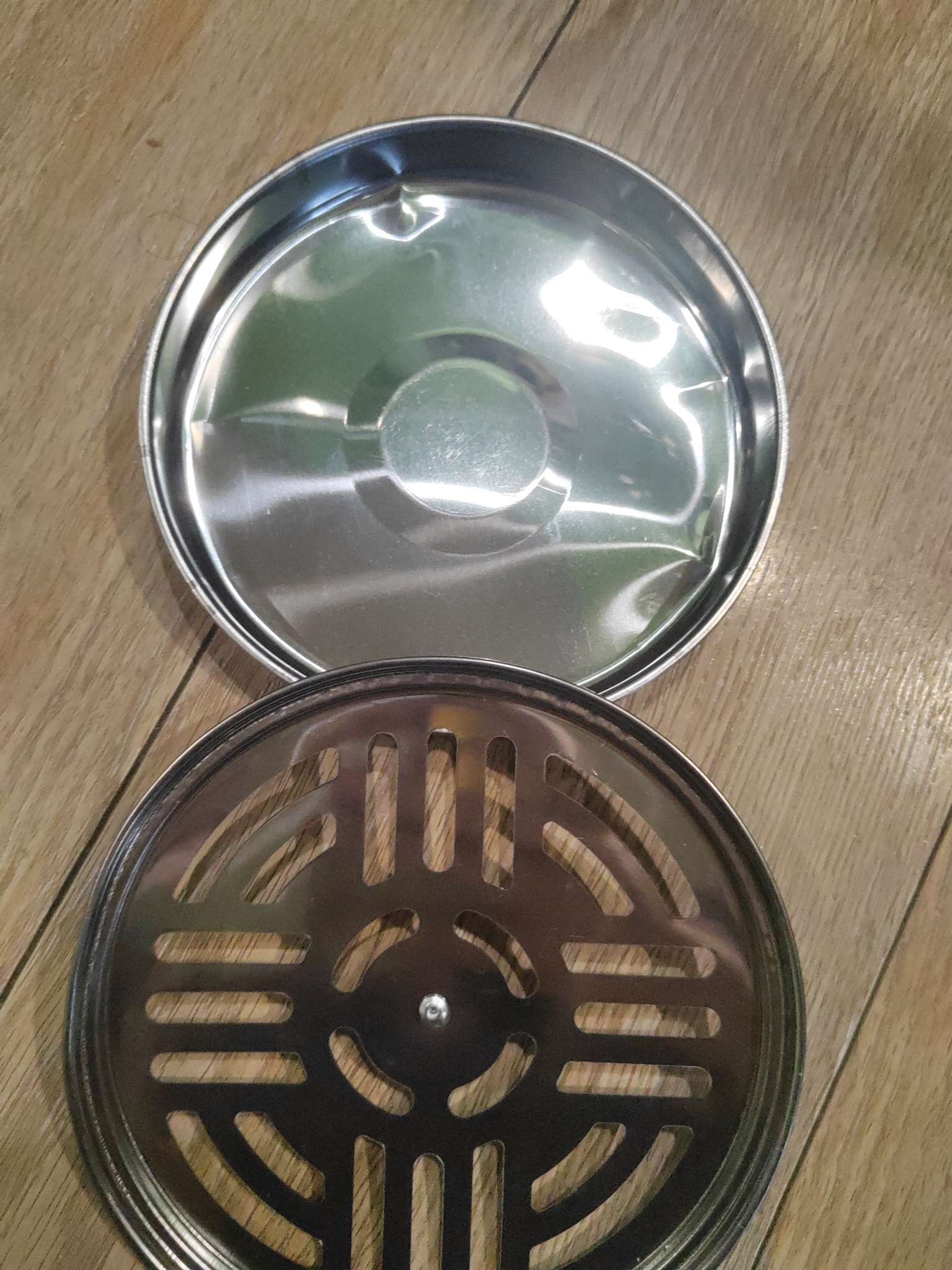 Фотография покупателя товара УЦЕНКА Колба для спиралей, благовоний с крышкой, металл - Фото 17