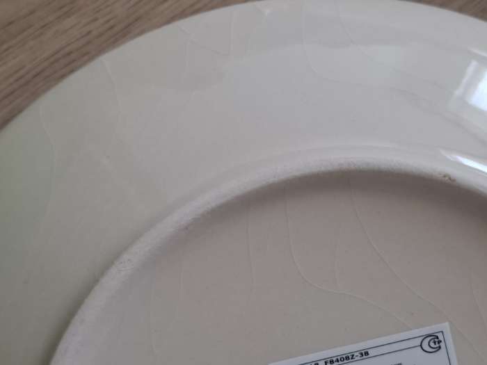 Фотография покупателя товара Тарелка керамическая обеденная Доляна «Морской мир», d=27 см, цвет жёлтый - Фото 3