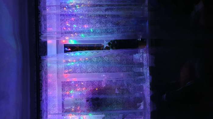 Фотография покупателя товара Гирлянда «Бахрома» 3 × 0.5 м, IP20, тёмная нить, 80 LED, свечение мульти, 8 режимов, 220 В - Фото 17
