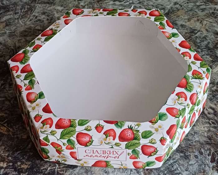 Фотография покупателя товара Коробка кондитерская складная, упаковка «Клубничка», 23×20×4 см - Фото 38