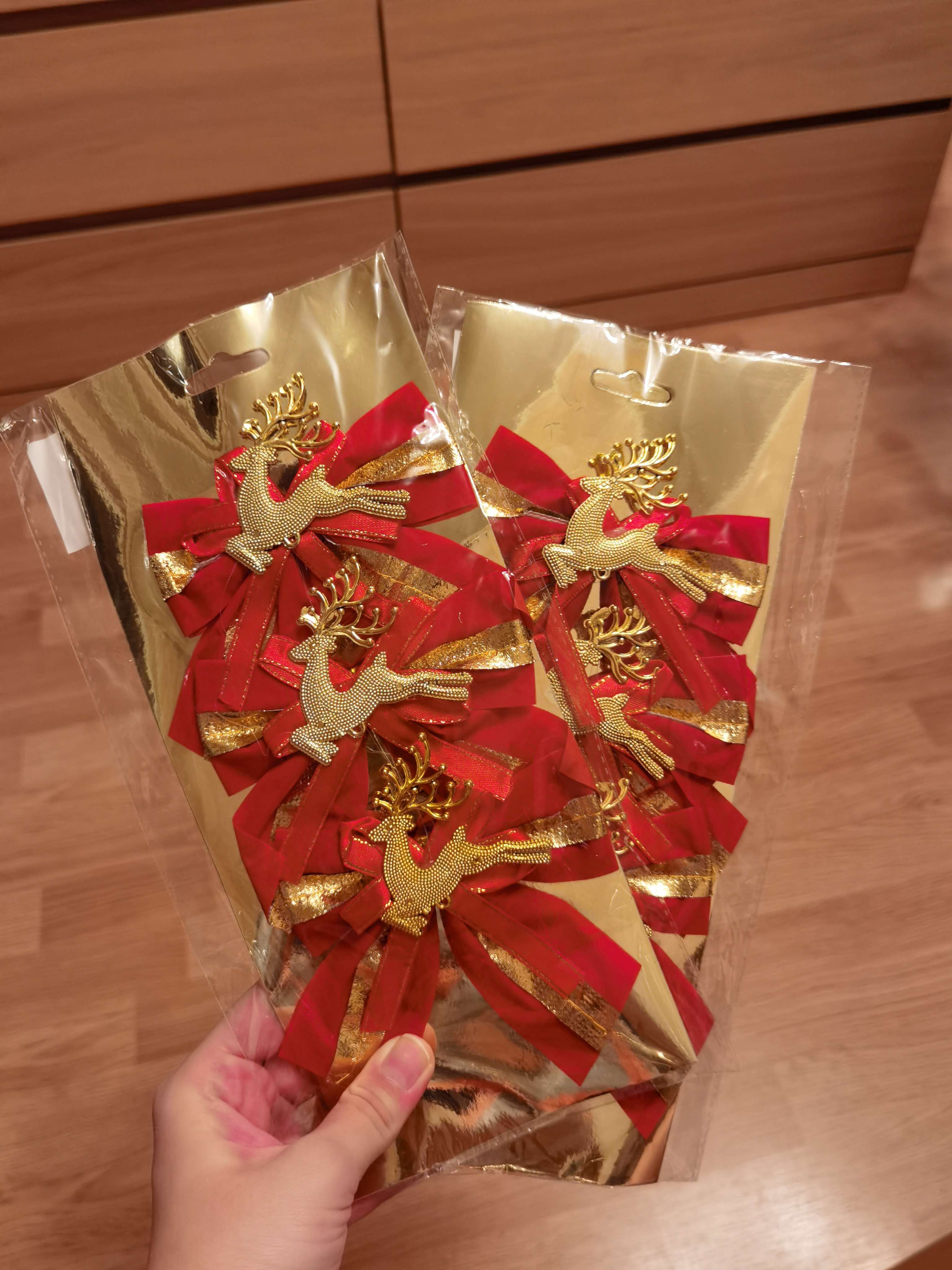 Фотография покупателя товара Украшение ёлочное "Бант с оленем" (набор 3 шт) 10х10 см, золотисто-красный
