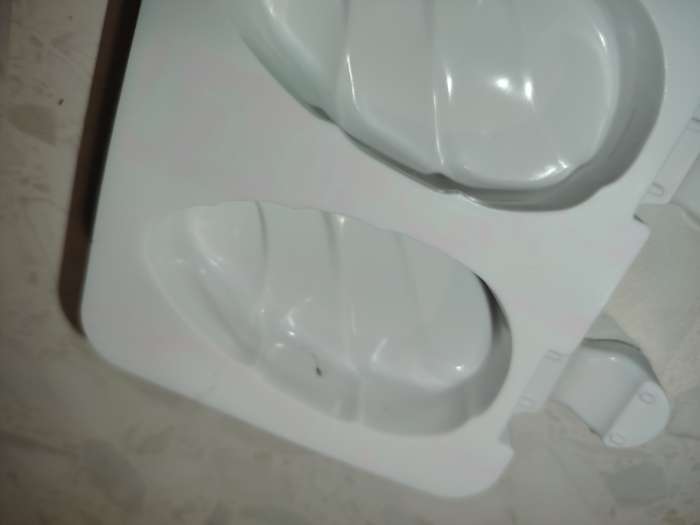 Фотография покупателя товара УЦЕНКА Форма для мороженого «Клубника со сливками», 19.5×11.5×2.4 см, 4 ячейки (6.7×3.7 см), белая - Фото 1