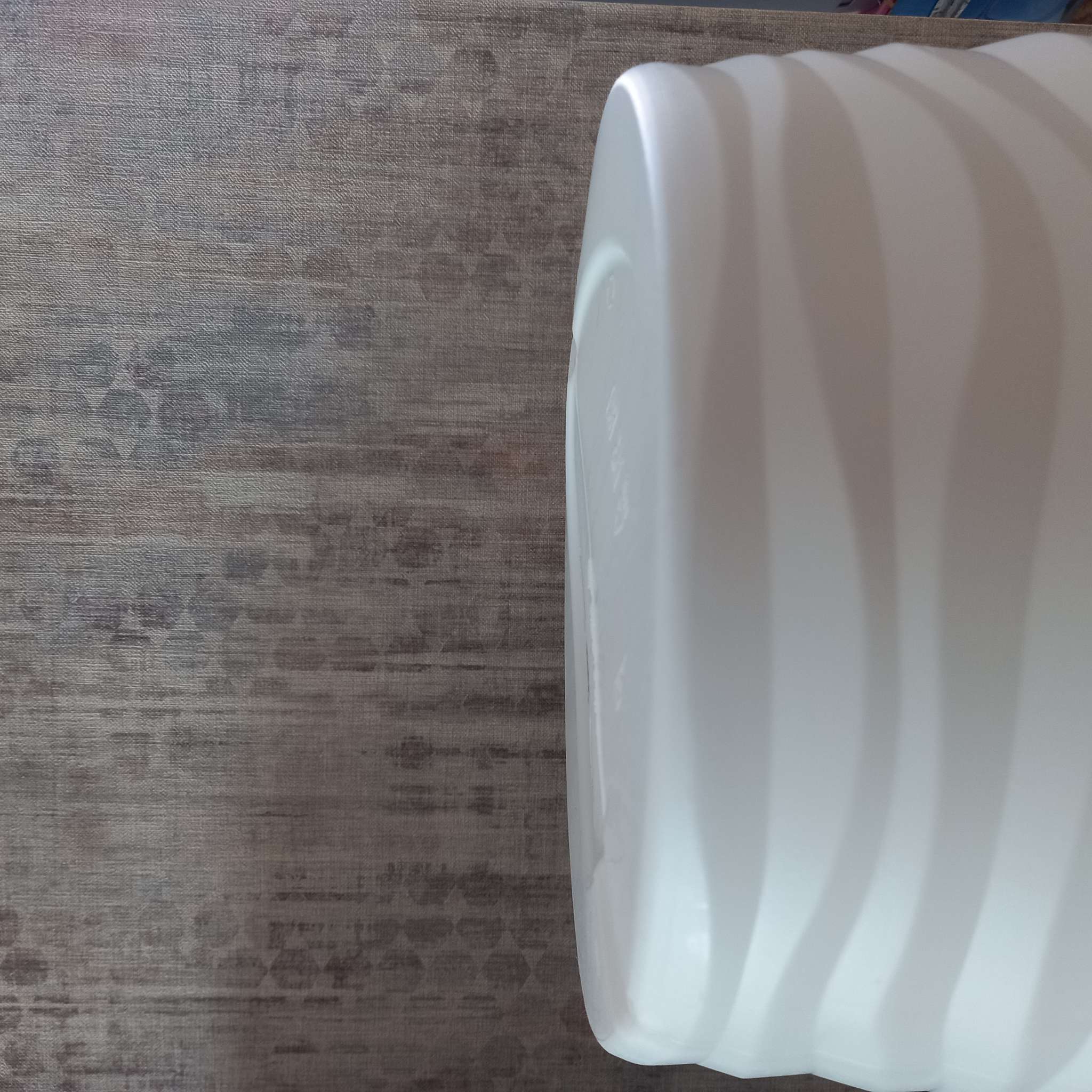 Фотография покупателя товара Кашпо для цветов со вставкой «Оазис», 43 л (10 л), пластик, белое - Фото 56