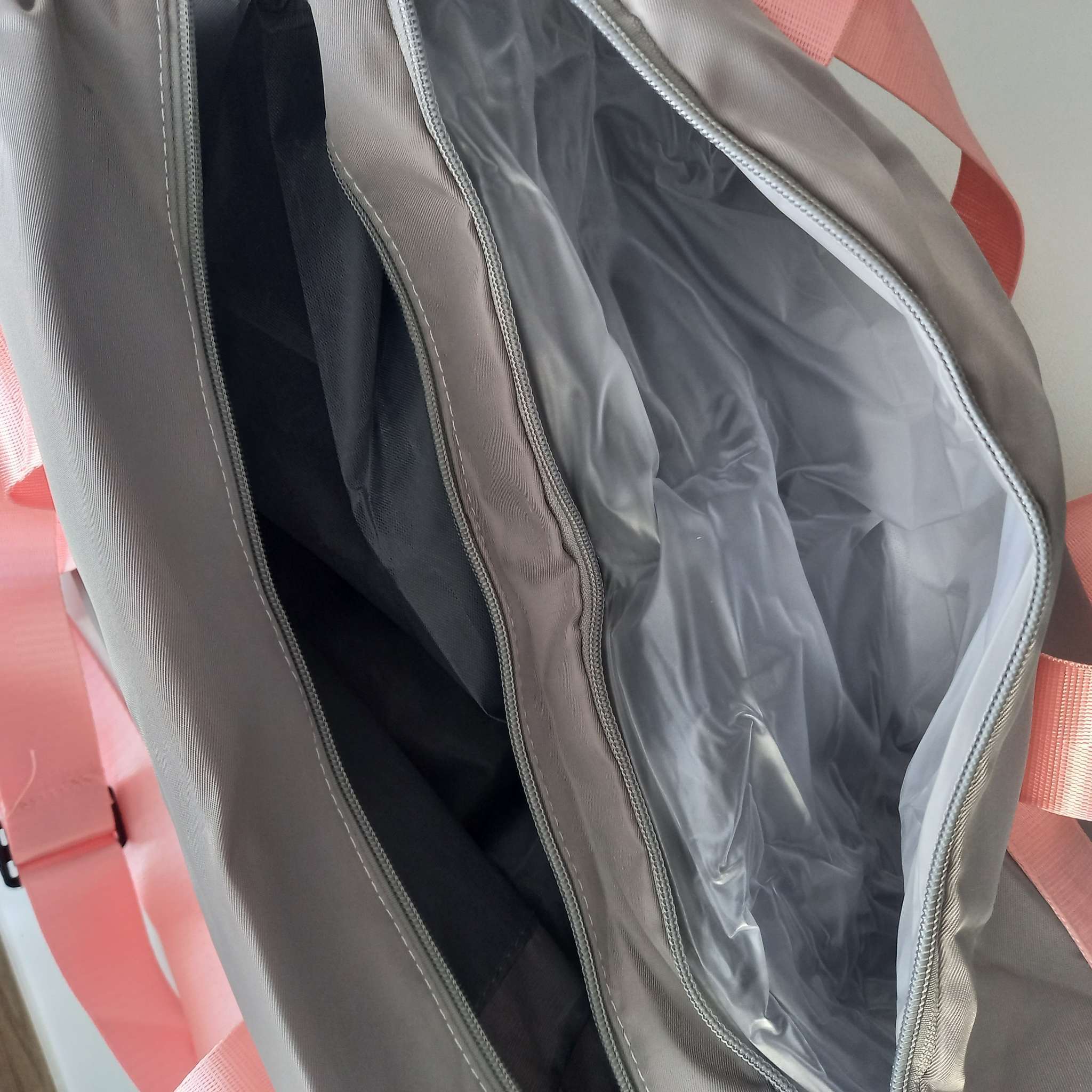 Фотография покупателя товара Сумка спортивная Light grey, 43×24×34 см - Фото 3