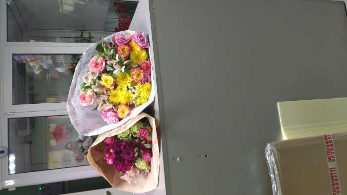 Фотография покупателя товара Бумага упаковочная гофрированная в рулоне «Цветы», 0,68 x 5м - Фото 1