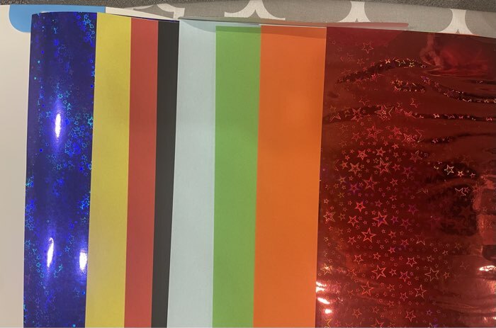 Фотография покупателя товара Цветная бумага с голографией А4, 8 листов, 8 цветов, 80 г/м², «Человек-паук» - Фото 2