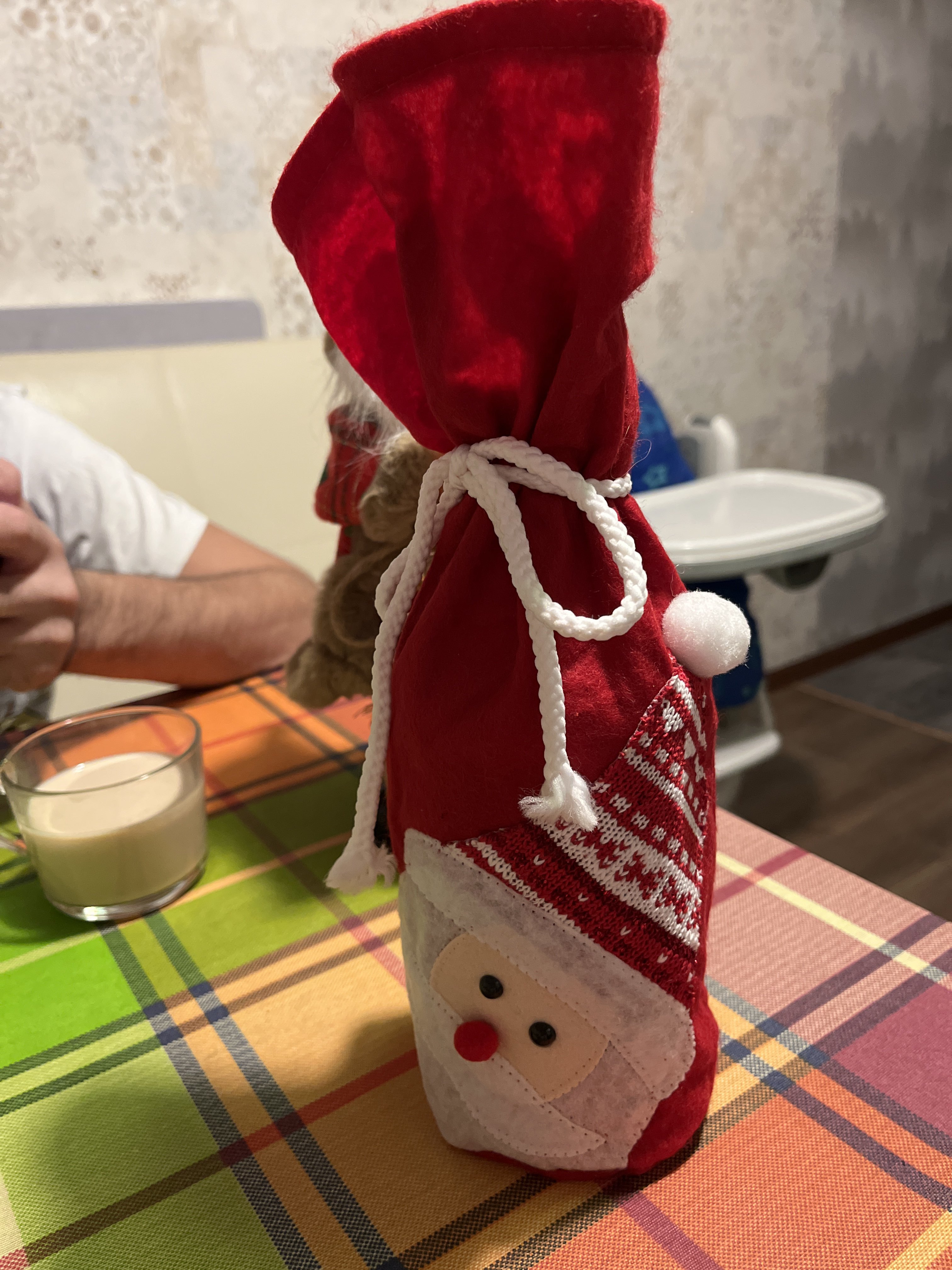 Фотография покупателя товара Чехол на бутылку «Снеговик в шляпке», на завязках - Фото 6