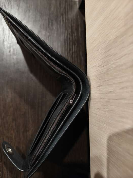 Фотография покупателя товара Портмоне мужское на магните, отдел для купюр, для карт, флотер, коричневое - Фото 2