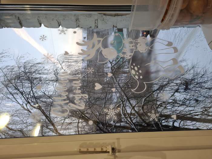 Фотография покупателя товара Наклейки для окон «Зимний малыш», многоразовая, 33 × 50 см