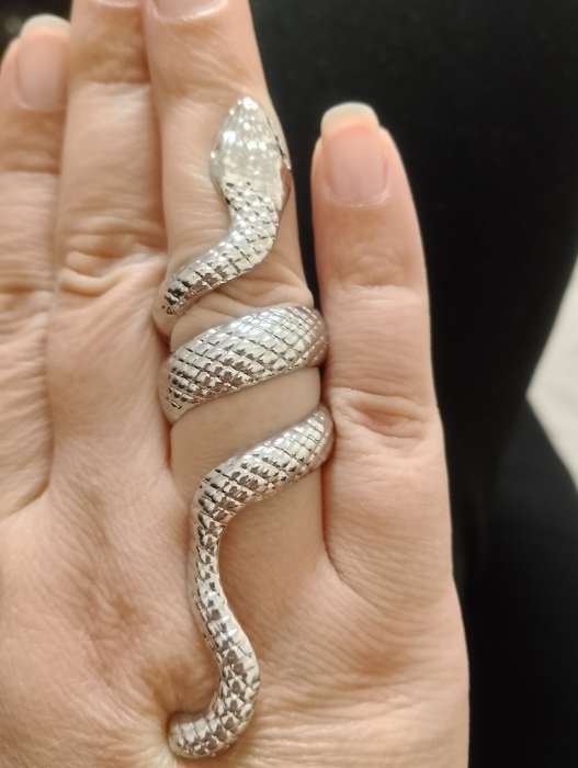 Фотография покупателя товара Кольцо «Змея» ребристая, цвет золото, безразмерное - Фото 1