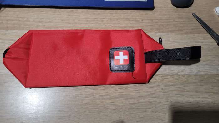 Фотография покупателя товара Аптечка дорожная First aid kid, 23.5×10×11.5 см, красный - Фото 1
