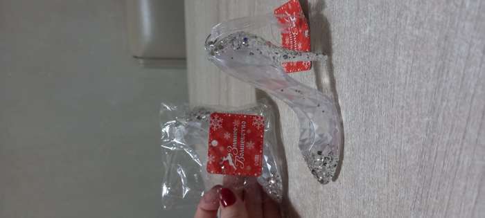 Фотография покупателя товара Ёлочная игрушка «Зимнее волшебство. Туфелька», 7×8 см, белый - Фото 4