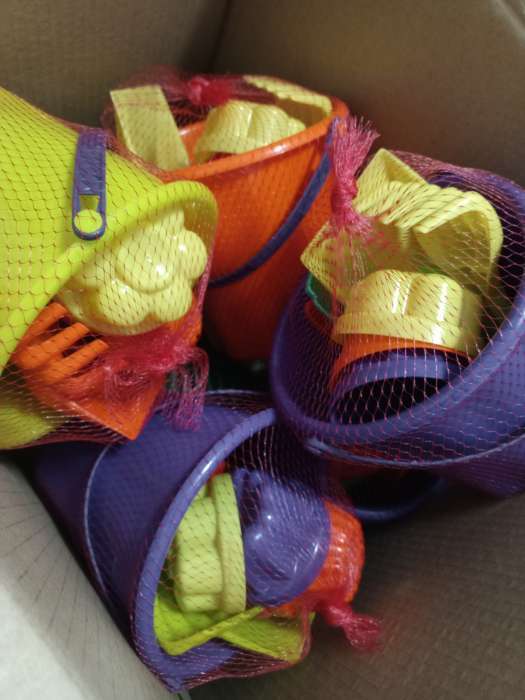 Фотография покупателя товара Набор игрушек для песочницы «Непоседа», 11 предметов: ведро, лопатка, грабельки, 8 формочек - Фото 1