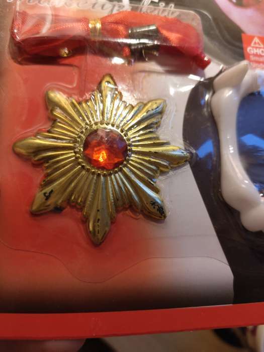 Фотография покупателя товара УЦЕНКА Набор "Вампир" челюсть, орден - Фото 1