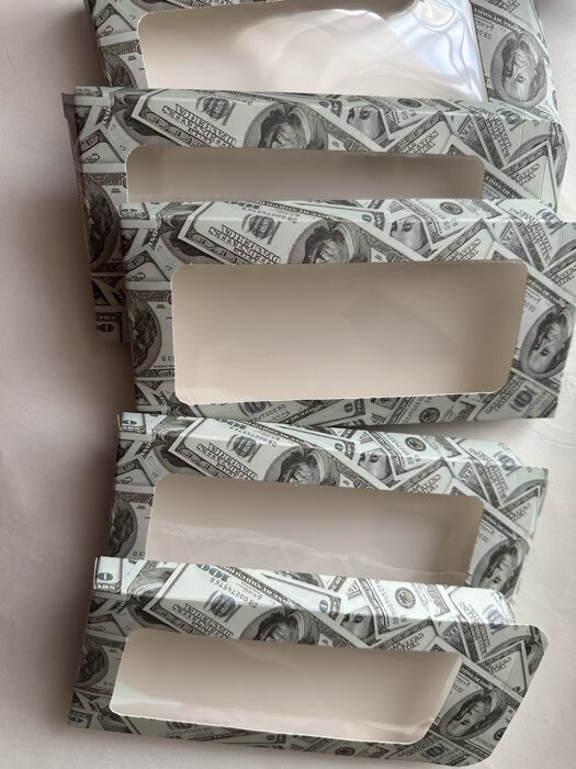 Фотография покупателя товара Коробка для шоколада «С днём рождения!», с окном, 17.3×8.8×1.5 см - Фото 16