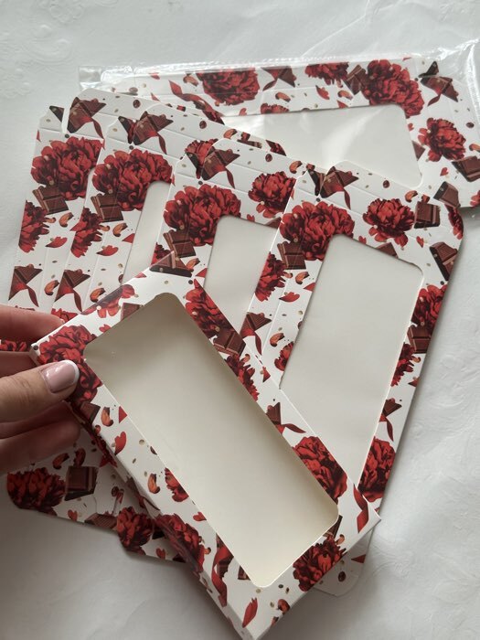 Фотография покупателя товара Коробка для шоколада «С днём рождения!», с окном, 17.3×8.8×1.5 см - Фото 6