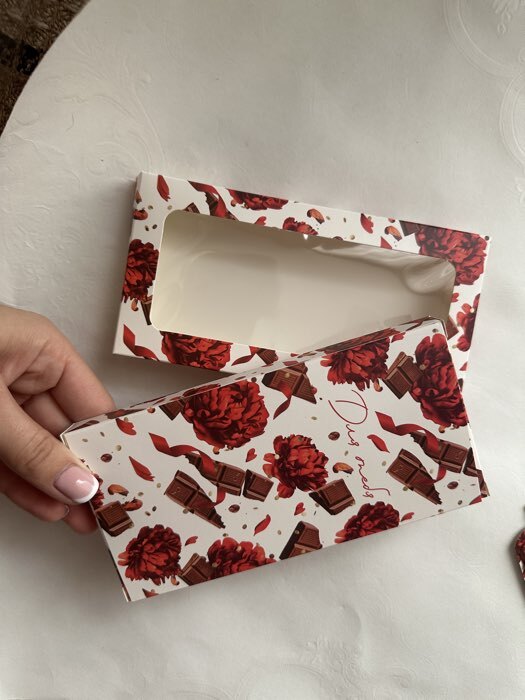 Фотография покупателя товара Коробка для шоколада «С днём рождения!», с окном, 17.3×8.8×1.5 см - Фото 4