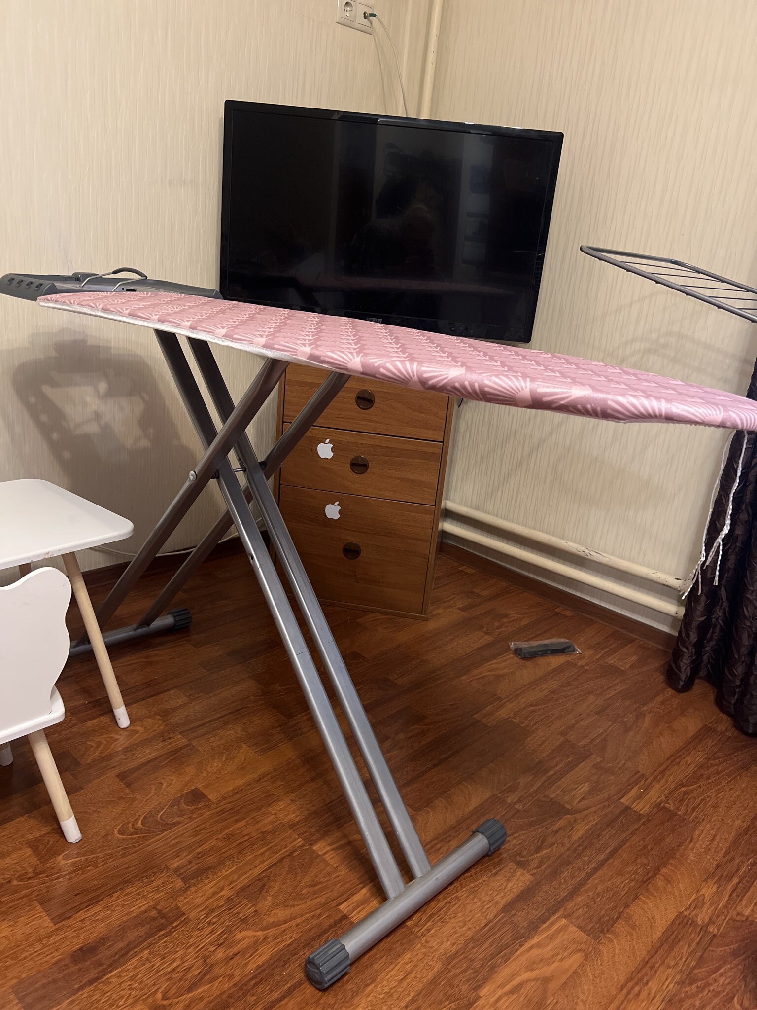 Фотография покупателя товара Чехол для гладильной доски Nika, 125×40 см, с поролоном, антипригарный, МИКС - Фото 39