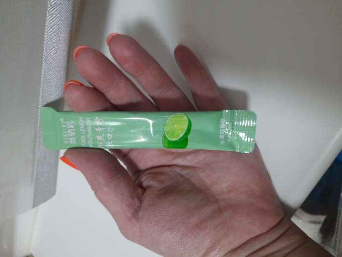 Фотография покупателя товара Набор ополаскивателей для рта в стиках со вкусом апельсина, 20 шт. по 10 мл - Фото 1