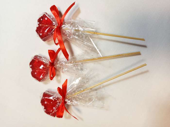 Фотография покупателя товара Форма для леденцов Доляна «Леденец», силикон, 9.5×24 см, 6 ячеек (8.2×3.9 см), с палочками, МИКС - Фото 1