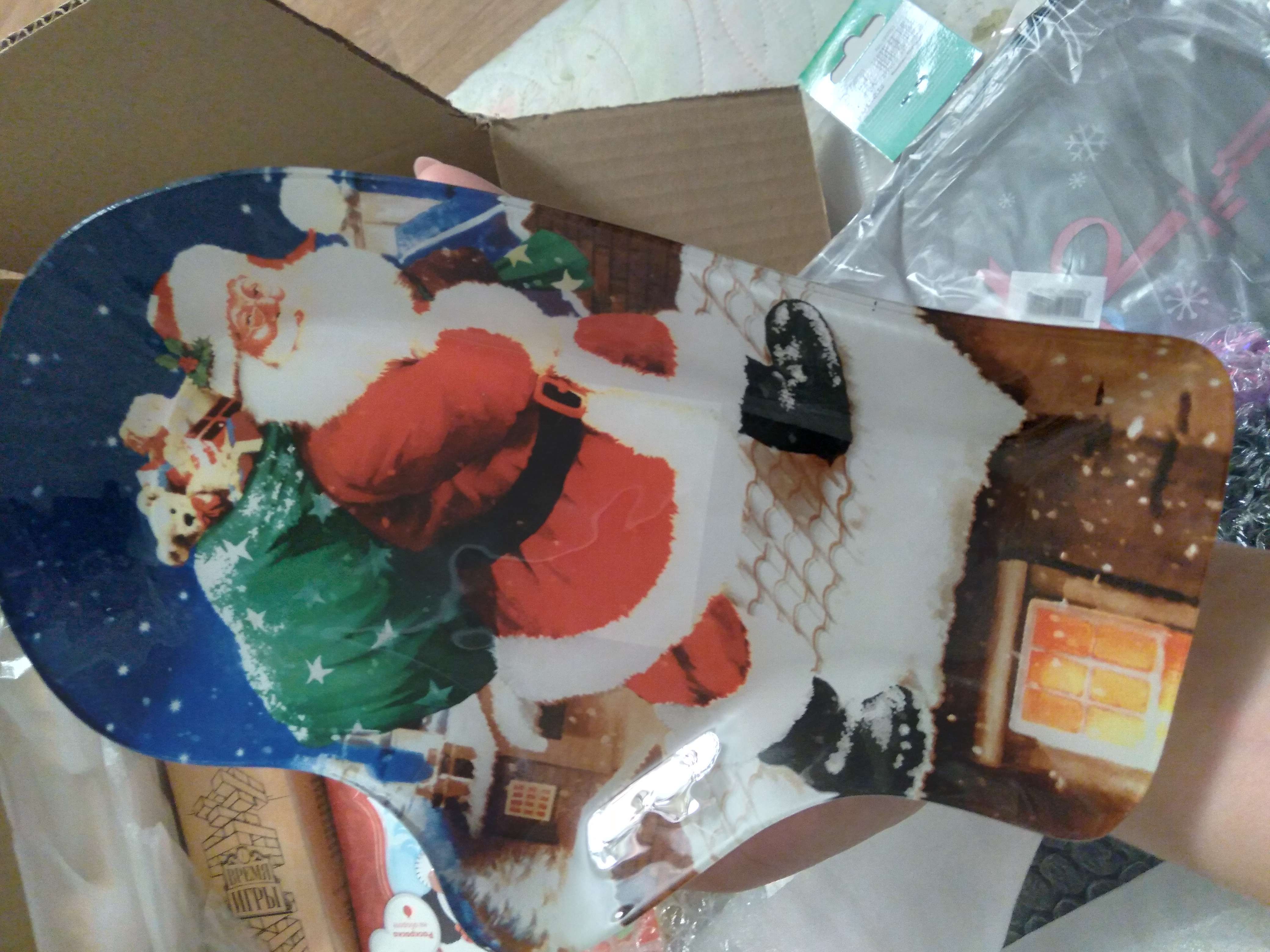Фотография покупателя товара Блюдо стеклянное сервировочное Доляна «Рукавица. Merry Christmas», 22,5×14 см - Фото 2