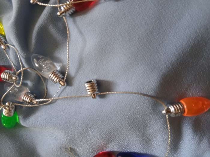 Фотография покупателя товара Миниатюра кукольная «Гирлянда - сосулька» длина 1 метр, игрушка: 2.5×0.8 см, цвета МИКС - Фото 3