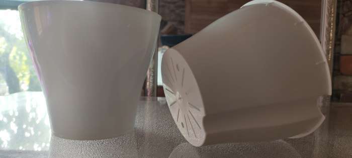 Фотография покупателя товара Кашпо для цветов со вставкой «Афина», 1 л, белое - Фото 1