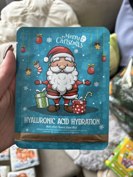 Фотография покупателя товара Новогодняя тканевая маска для лица, увлажняющая с арбутином - Фото 1