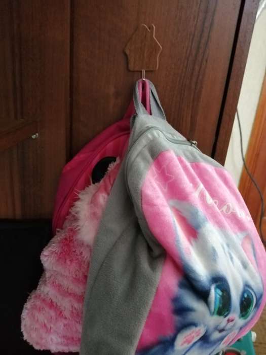 Фотография покупателя товара Крючки самоклеящиеся Доляна «Дом», 3 шт., тёмное дерево - Фото 2