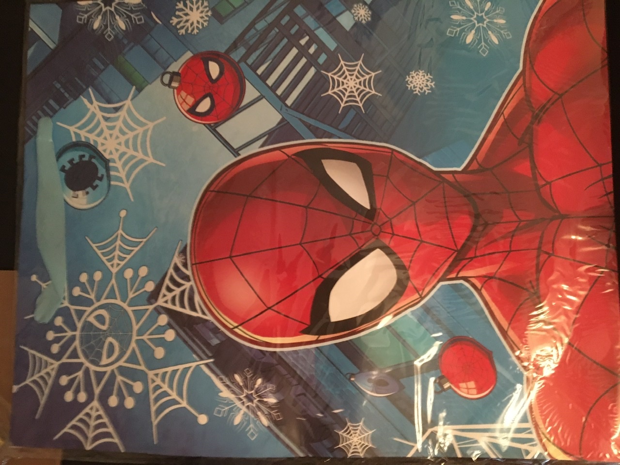 Фотография покупателя товара Пакет ламинированный вертикальный "С Новым годом!", 31 х 40 х 11 см, Человек-паук