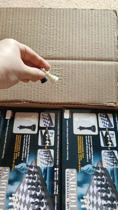 Фотография покупателя товара Магнитные шахматы «Классика», доска и фигуры из пластика, 24.5×24.5 см - Фото 2