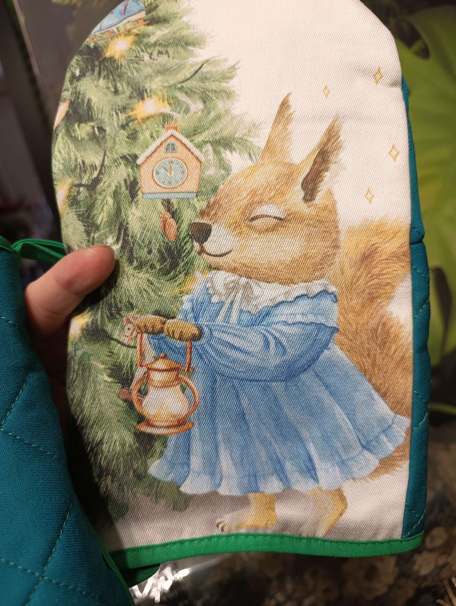 Фотография покупателя товара Набор кухонный «Сказочная ёлка» Варежка-прихватка новогодняя 15×28 см, прихватка 19×19 см,100%хл - Фото 2