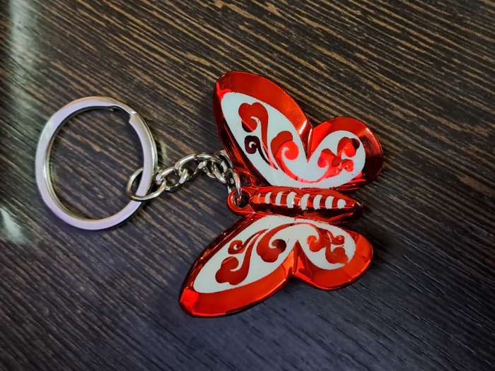 Фотография покупателя товара Набор подарочный, 2 предмета: ручка, брелок-бабочка, МИКС - Фото 2